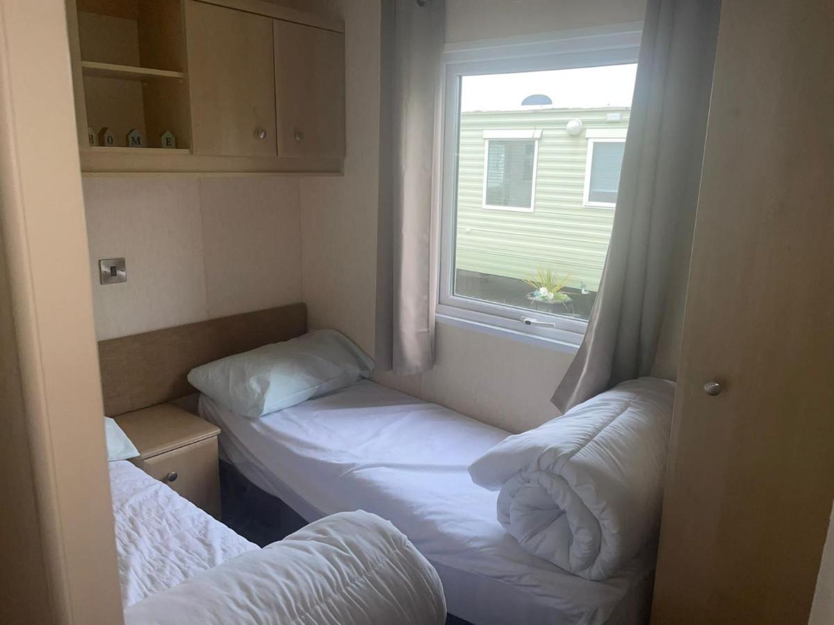 Remarkable 2-Bed Villa Caravan In Driffield Skipsea Ngoại thất bức ảnh